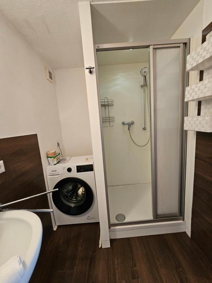 B76, Lauterach, Vorarlberg Apartments エクステリア 写真